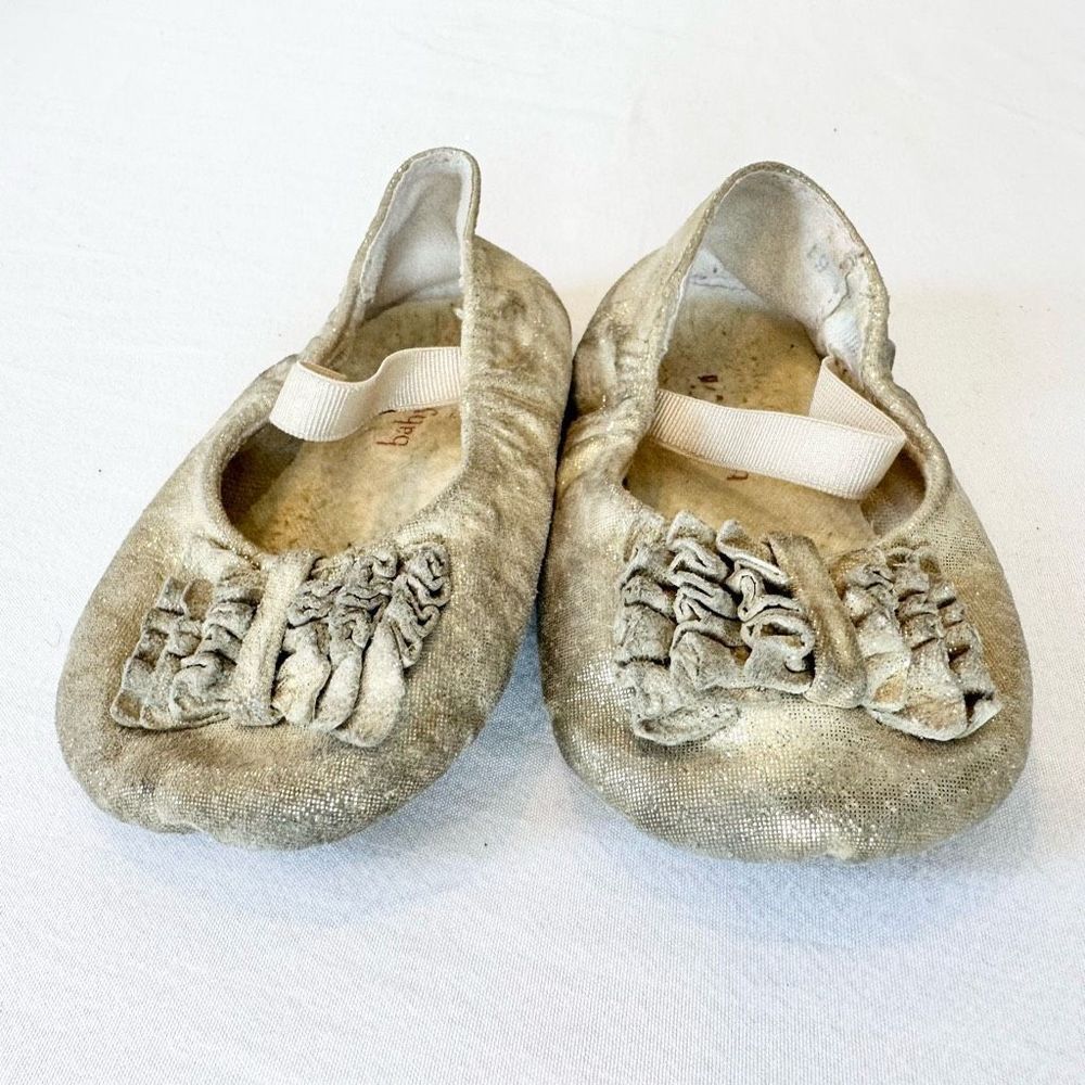 Baby Blotch Raphaela Golden Ruffle Ballet Slippers - Picture 3 of 12